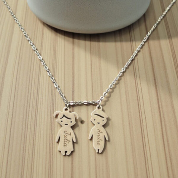 Personalisierte gravierte Namenshalskette aus Edelstahl